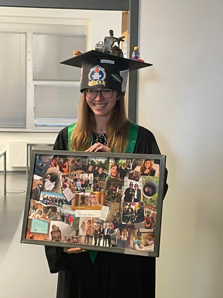 Tanja Schneider legt die Promotionsprüfung ab